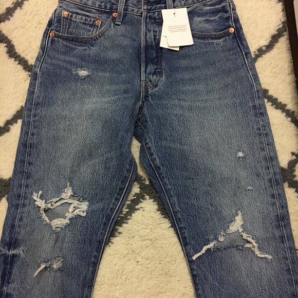 NWT 501 Levi’s skinny distressed - Picture 4 of 4